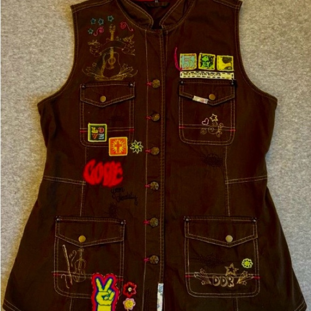 Double D Ranch vest! Great vintage condition.